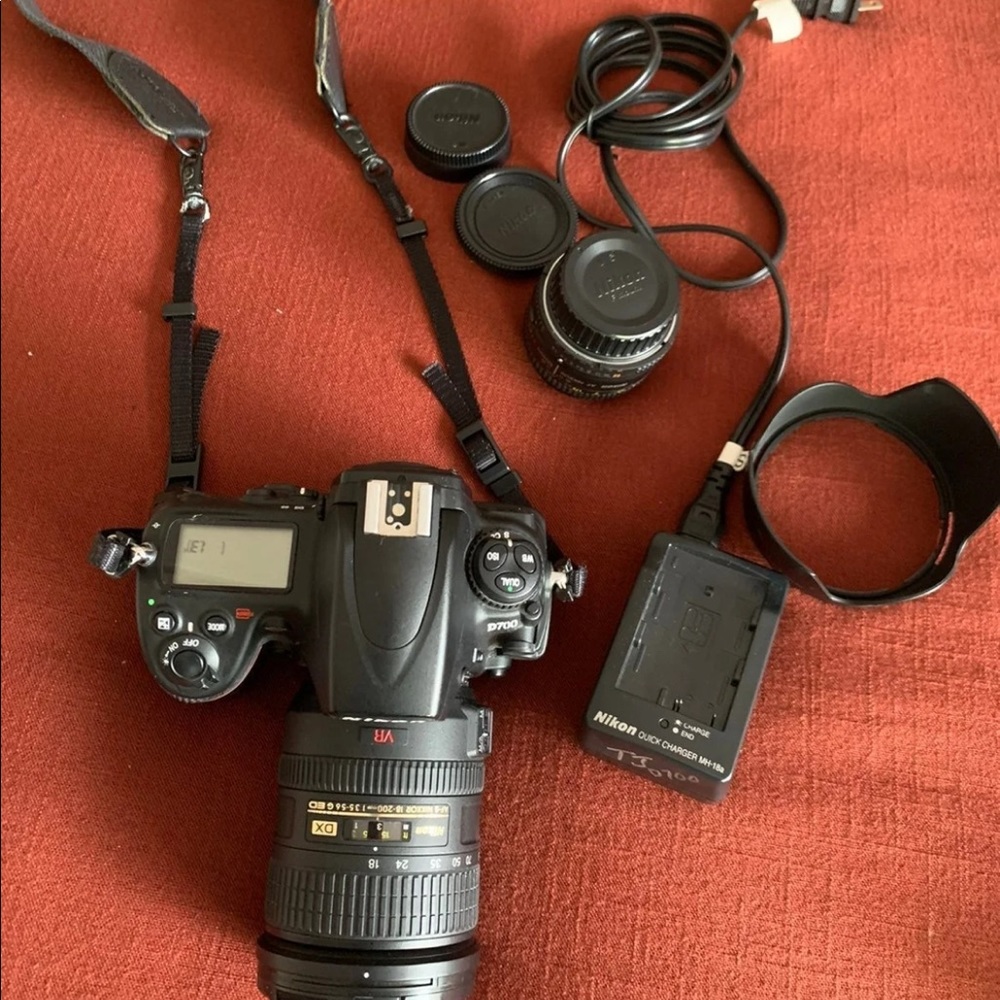 Nikon D 700 / 50mm 1.8 lens / a Nikon VR lens.